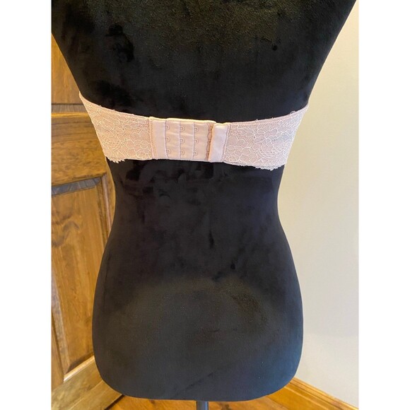 Victoria Secret  Bra Nude Strapless Size 32DDD Underwire with Lace Overlay Sexy! - Picture 5 of 10
